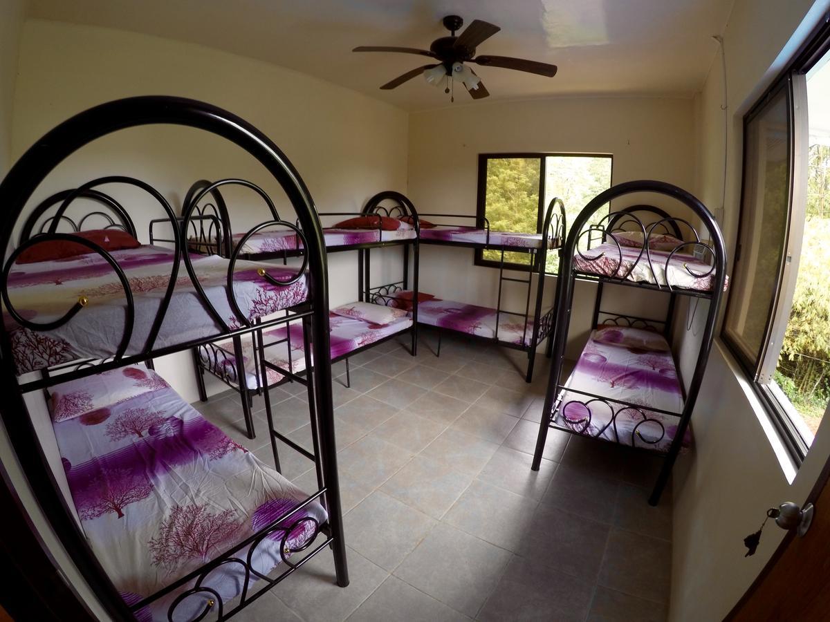 Fat Monkey Hostel Coron Bagian luar foto