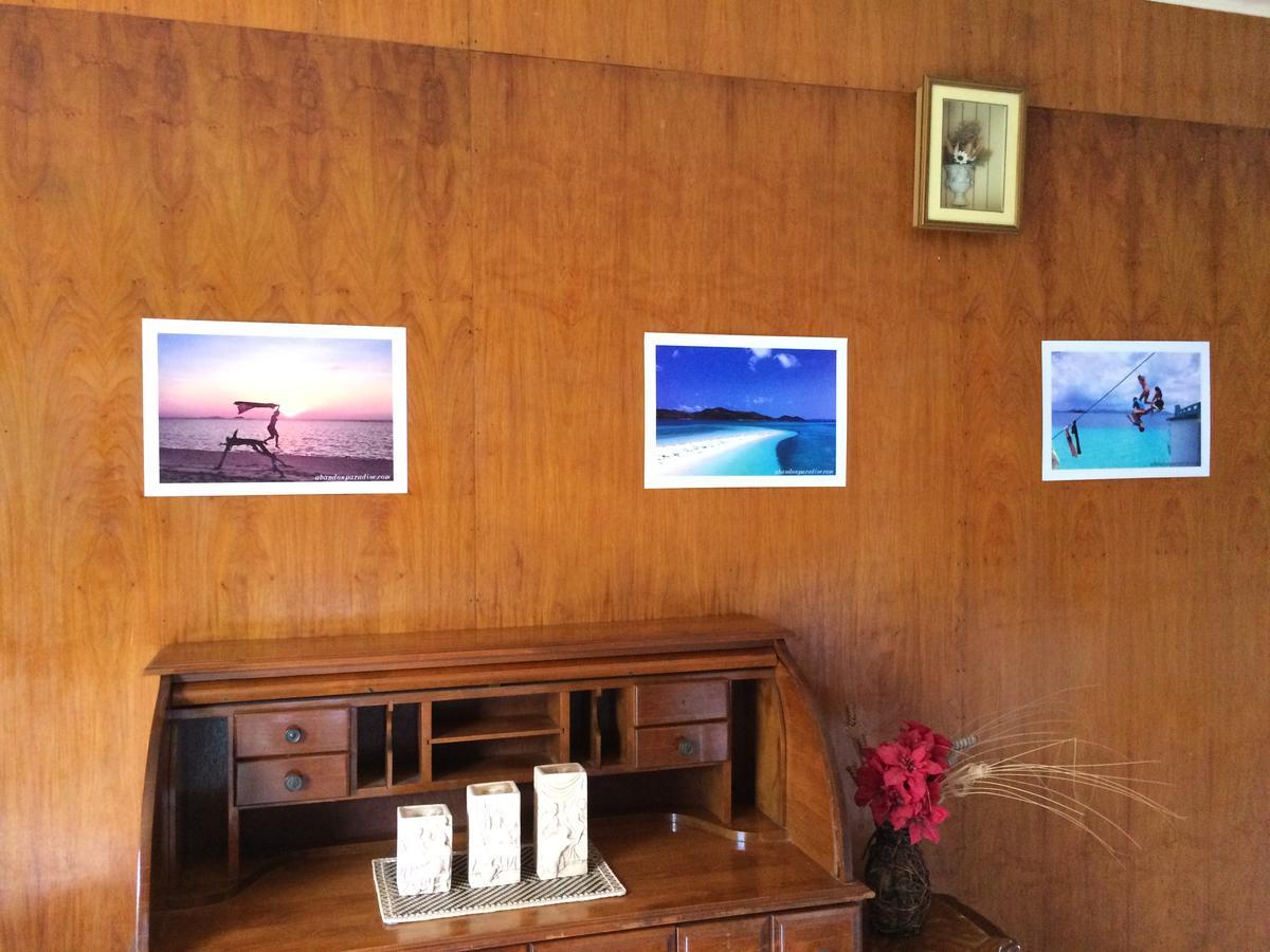 Fat Monkey Hostel Coron Bagian luar foto