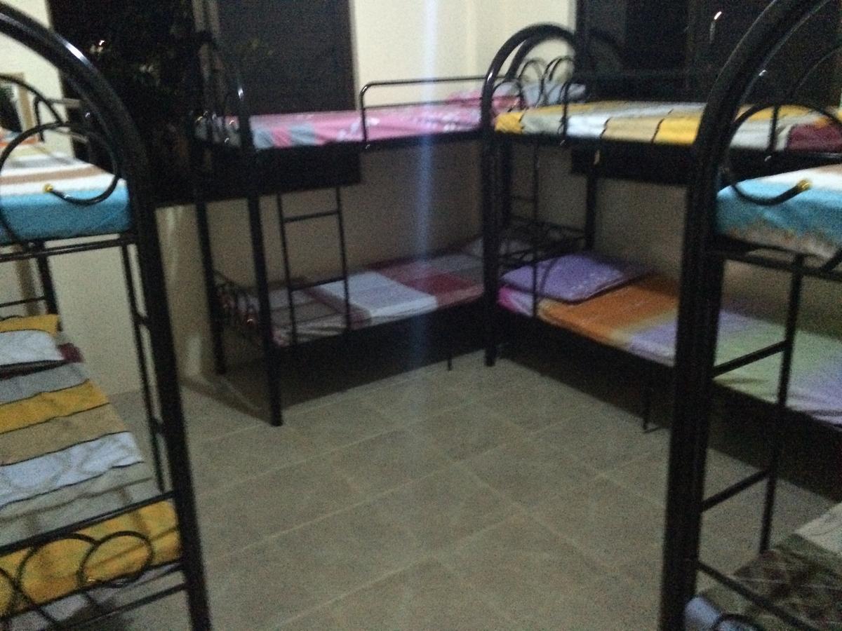 Fat Monkey Hostel Coron Bagian luar foto